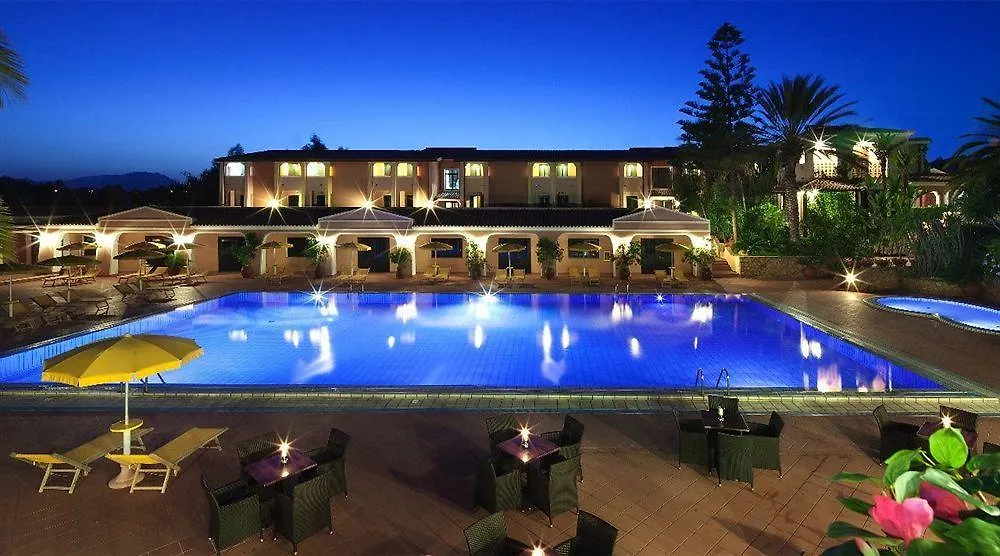 Cala Ginepro Hotel Resort & Spa オロゼーイ